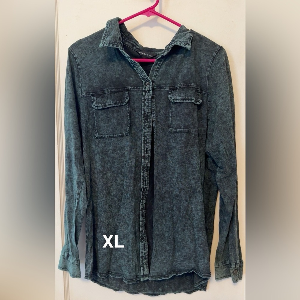 Dark Green Button-Up Shirt XL